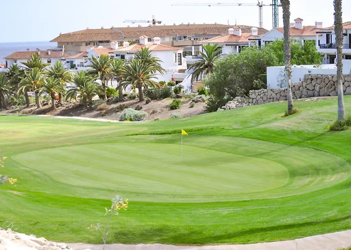 4 Bedrooms Ocean View Amarilla Golf Appartamento