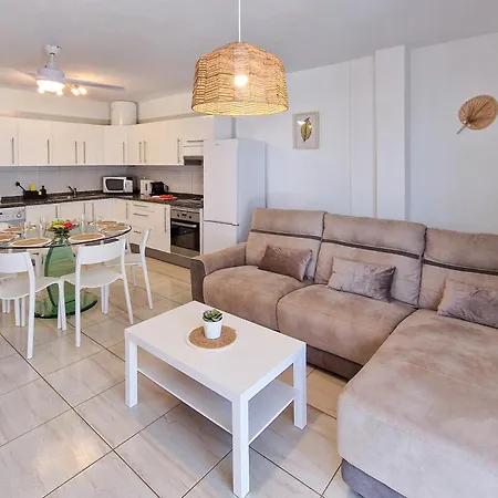 4 Bedrooms Ocean View Amarilla Golf